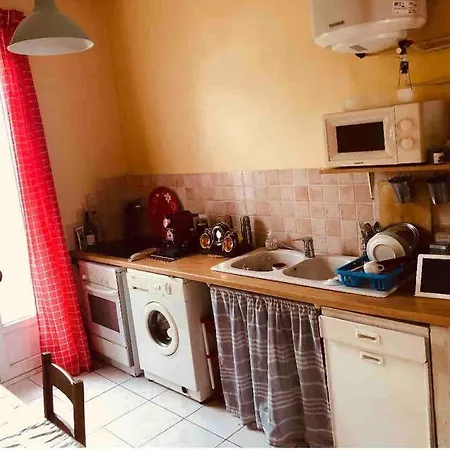 Charming Quiet Big Flat Surrounding Gardens Apartamento *